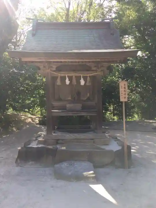 八重垣神社の末社・摂社