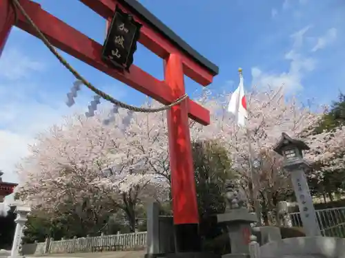 加波山神社真壁拝殿の鳥居