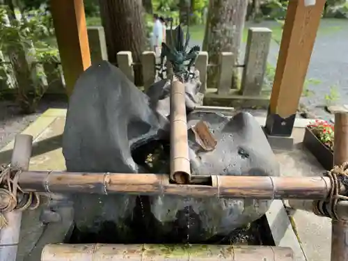 山中諏訪神社(山梨県)