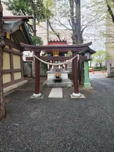 三吉神社の末社・摂社