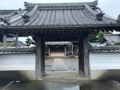 広福寺の山門