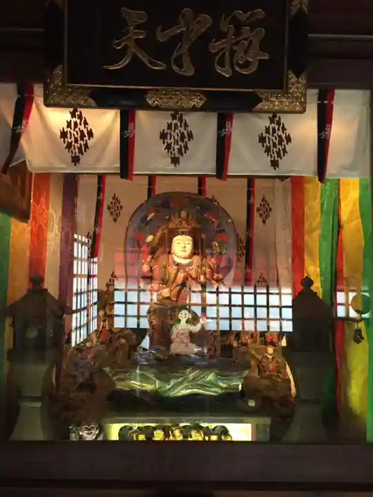 玉姫稲荷神社の仏像