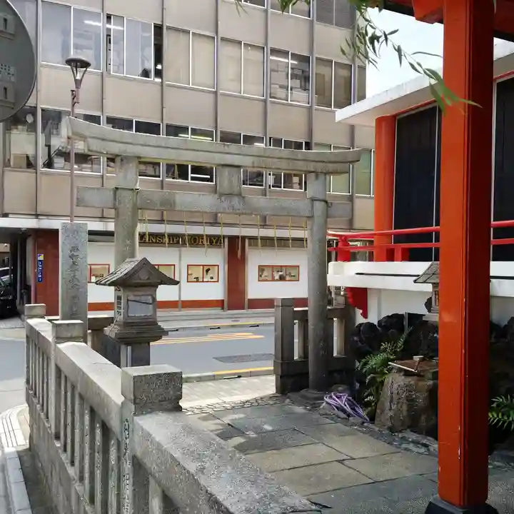 篠塚稲荷神社の鳥居