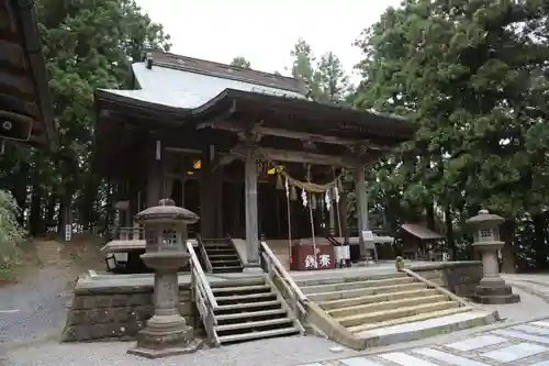 八幡神社の本殿・本堂