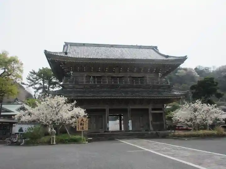 光明寺の山門・神門