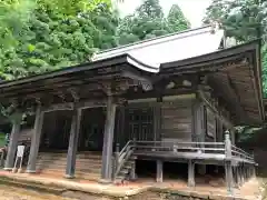 光明寺の本殿