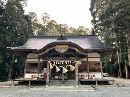 高岡神社の{uncategorized: "未分類", other: "その他", undefined: "問題あり", building: "その他建物", grave: "お墓", sacred_gate: "鳥居", guardian: "狛犬", statue: "像", buddha: "仏像", history: "歴史", nature: "自然", garden: "庭園", animal: "動物", pagoda: "塔", temizu: "手水舎", mountain_gate: "山門・神門", sanctuary: "本殿・本堂", subordinate: "末社・摂社", art: "芸術", scenery: "景色", jizo: "地蔵", ema: "絵馬", goshuin: "御朱印", omikuji: "おみくじ", items: "授与品その他", amulet: "お守り", goshuincho: "御朱印帳", eats: "食事", festival: "お祭り", votive_dance: "神楽", shichigosan: "七五三参", wedding: "結婚式", experience: "体験その他", initially: "初詣", around: "周辺", anti_infection: "感染症対策"}