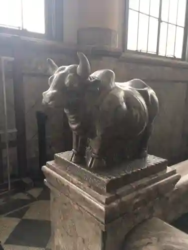 築地本願寺（本願寺築地別院）の狛犬