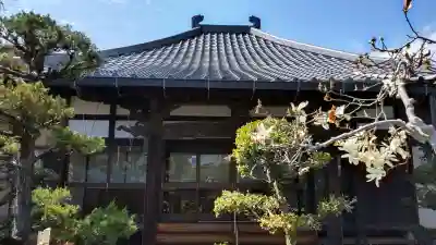 蓮乗寺の{uncategorized: "未分類", other: "その他", undefined: "問題あり", building: "その他建物", grave: "お墓", sacred_gate: "鳥居", guardian: "狛犬", statue: "像", buddha: "仏像", history: "歴史", nature: "自然", garden: "庭園", animal: "動物", pagoda: "塔", temizu: "手水舎", mountain_gate: "山門・神門", sanctuary: "本殿・本堂", subordinate: "末社・摂社", art: "芸術", scenery: "景色", jizo: "地蔵", ema: "絵馬", goshuin: "御朱印", omikuji: "おみくじ", items: "授与品その他", amulet: "お守り", goshuincho: "御朱印帳", eats: "食事", festival: "お祭り", votive_dance: "神楽", shichigosan: "七五三参", wedding: "結婚式", experience: "体験その他", initially: "初詣", around: "周辺", anti_infection: "感染症対策"}