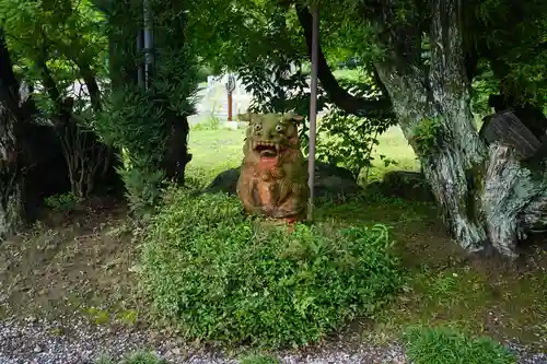 岐阜護國神社の狛犬