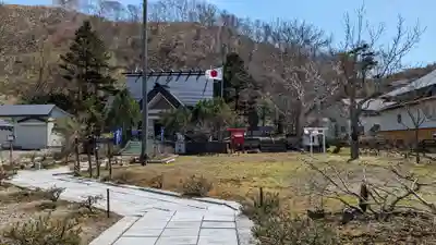 霧多布神社の庭園