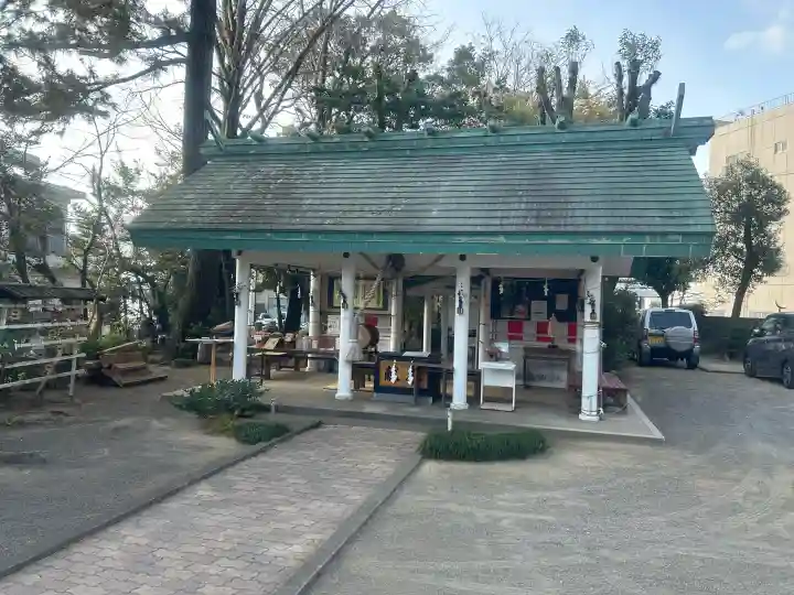 熊野神社の{uncategorized: "未分類", other: "その他", undefined: "問題あり", building: "その他建物", grave: "お墓", sacred_gate: "鳥居", guardian: "狛犬", statue: "像", buddha: "仏像", history: "歴史", nature: "自然", garden: "庭園", animal: "動物", pagoda: "塔", temizu: "手水舎", mountain_gate: "山門・神門", sanctuary: "本殿・本堂", subordinate: "末社・摂社", art: "芸術", scenery: "景色", jizo: "地蔵", ema: "絵馬", goshuin: "御朱印", omikuji: "おみくじ", items: "授与品その他", amulet: "お守り", goshuincho: "御朱印帳", eats: "食事", festival: "お祭り", votive_dance: "神楽", shichigosan: "七五三参", wedding: "結婚式", experience: "体験その他", initially: "初詣", around: "周辺", anti_infection: "感染症対策"}