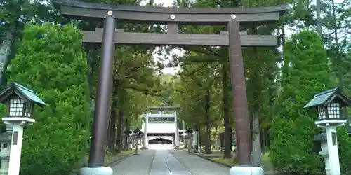 山梨縣護國神社の鳥居