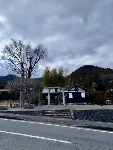 流護因神社の{uncategorized: "未分類", other: "その他", undefined: "問題あり", building: "その他建物", grave: "お墓", sacred_gate: "鳥居", guardian: "狛犬", statue: "像", buddha: "仏像", history: "歴史", nature: "自然", garden: "庭園", animal: "動物", pagoda: "塔", temizu: "手水舎", mountain_gate: "山門・神門", sanctuary: "本殿・本堂", subordinate: "末社・摂社", art: "芸術", scenery: "景色", jizo: "地蔵", ema: "絵馬", goshuin: "御朱印", omikuji: "おみくじ", items: "授与品その他", amulet: "お守り", goshuincho: "御朱印帳", eats: "食事", festival: "お祭り", votive_dance: "神楽", shichigosan: "七五三参", wedding: "結婚式", experience: "体験その他", initially: "初詣", around: "周辺", anti_infection: "感染症対策"}