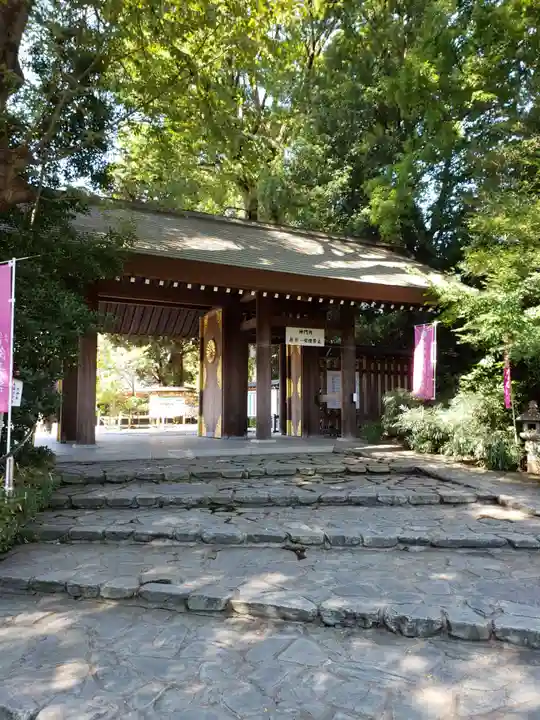 阿佐ヶ谷神明宮の山門・神門