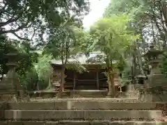 巓神社の本殿