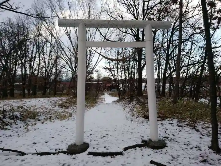 東中音更神社の鳥居