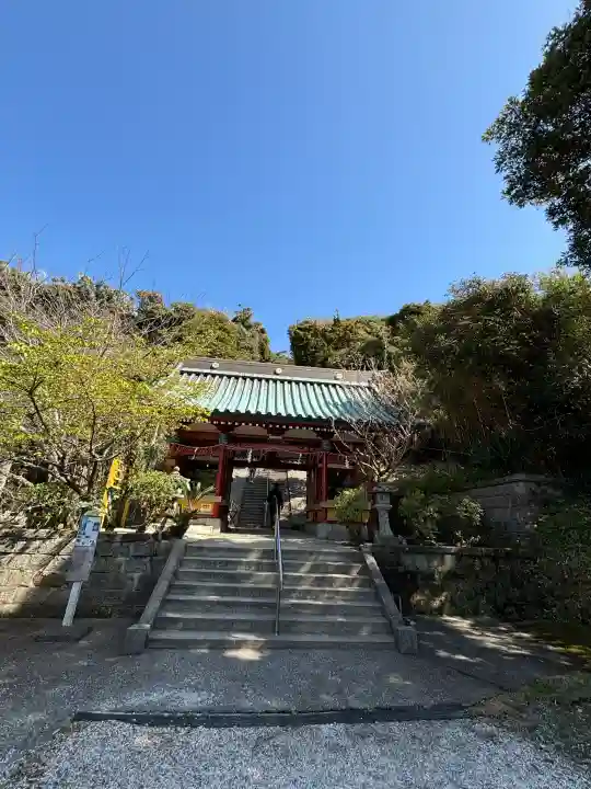 洲崎神社の{uncategorized: "未分類", other: "その他", undefined: "問題あり", building: "その他建物", grave: "お墓", sacred_gate: "鳥居", guardian: "狛犬", statue: "像", buddha: "仏像", history: "歴史", nature: "自然", garden: "庭園", animal: "動物", pagoda: "塔", temizu: "手水舎", mountain_gate: "山門・神門", sanctuary: "本殿・本堂", subordinate: "末社・摂社", art: "芸術", scenery: "景色", jizo: "地蔵", ema: "絵馬", goshuin: "御朱印", omikuji: "おみくじ", items: "授与品その他", amulet: "お守り", goshuincho: "御朱印帳", eats: "食事", festival: "お祭り", votive_dance: "神楽", shichigosan: "七五三参", wedding: "結婚式", experience: "体験その他", initially: "初詣", around: "周辺", anti_infection: "感染症対策"}