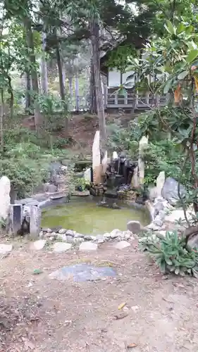 上川神社の庭園