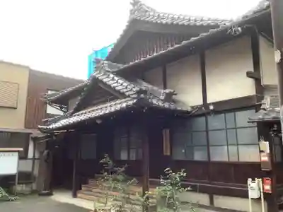 法榮寺の本殿・本堂