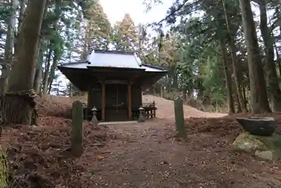 飯豊神社の本殿・本堂
