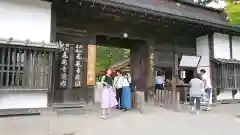 毛越寺の山門