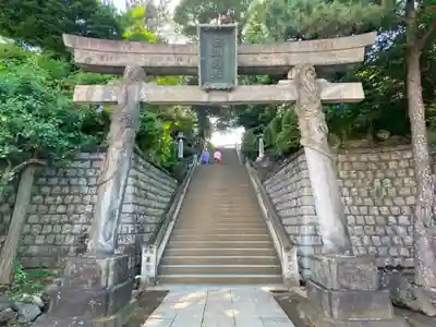 品川神社の鳥居