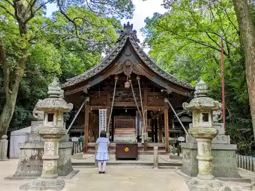 味美白山神社の本殿