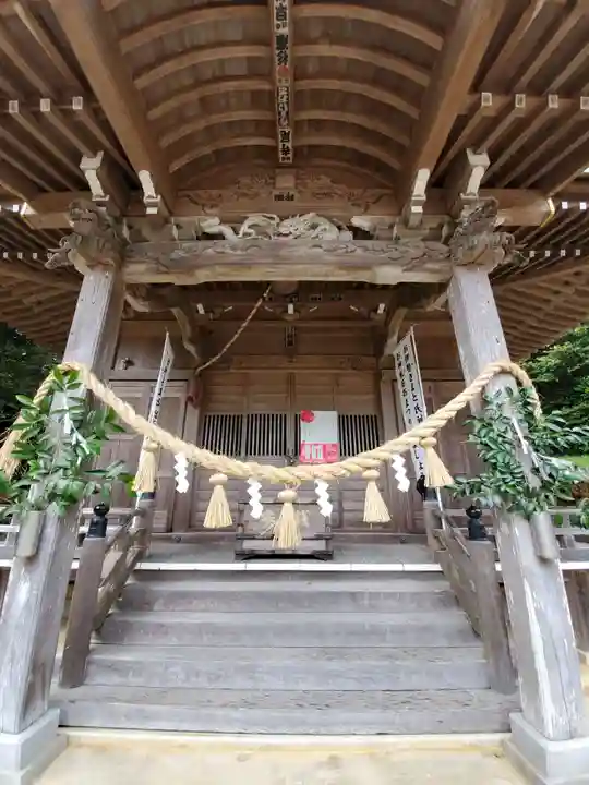 百々神社の本殿・本堂
