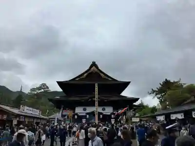 善光寺の本殿・本堂