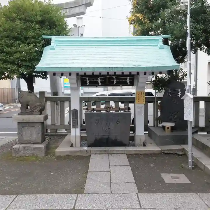 椙森神社の手水舎