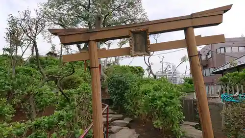 白山神社の鳥居