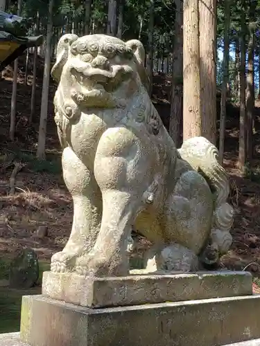 上原神明社の狛犬