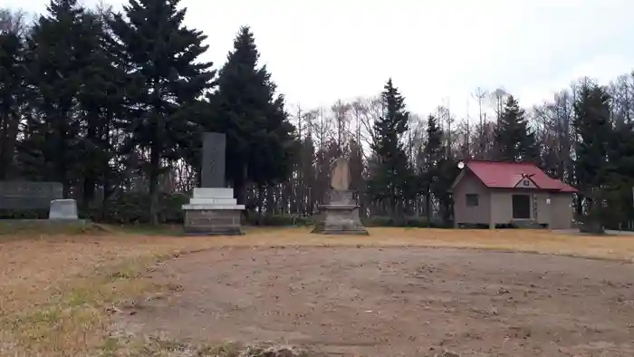 聚富神社の建物その他