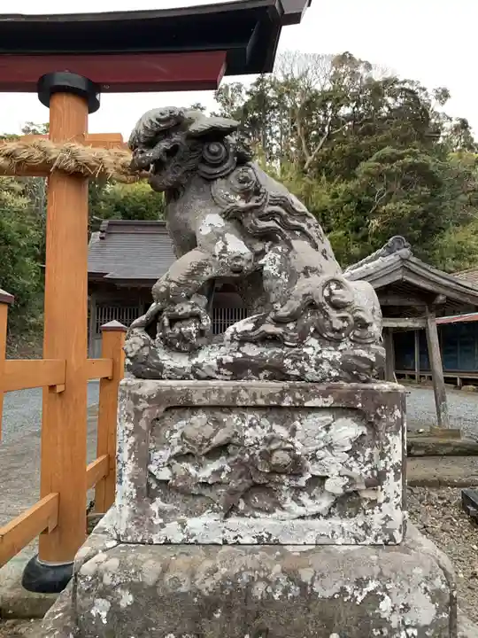 久保神社の狛犬