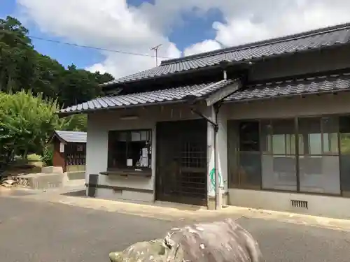 国片主神社の建物その他