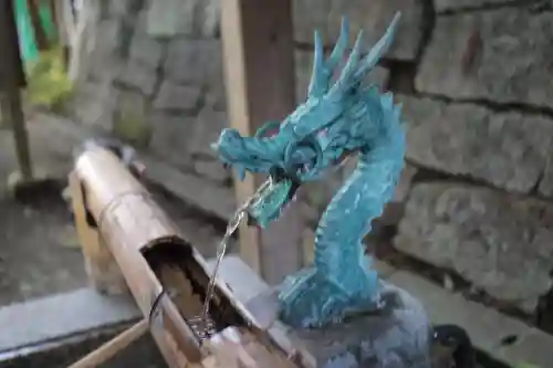 泉神社の手水舎