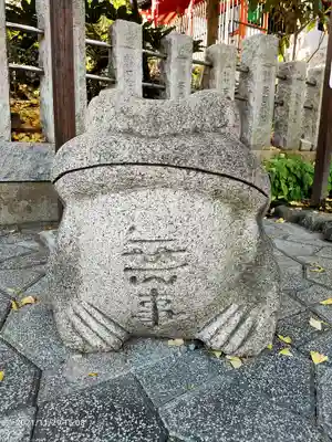 瀧泉寺(目黒不動尊)の狛犬