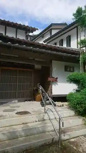 極楽寺の本殿・本堂