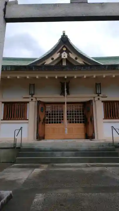 紀州神社の{uncategorized: "未分類", other: "その他", undefined: "問題あり", building: "その他建物", grave: "お墓", sacred_gate: "鳥居", guardian: "狛犬", statue: "像", buddha: "仏像", history: "歴史", nature: "自然", garden: "庭園", animal: "動物", pagoda: "塔", temizu: "手水舎", mountain_gate: "山門・神門", sanctuary: "本殿・本堂", subordinate: "末社・摂社", art: "芸術", scenery: "景色", jizo: "地蔵", ema: "絵馬", goshuin: "御朱印", omikuji: "おみくじ", items: "授与品その他", amulet: "お守り", goshuincho: "御朱印帳", eats: "食事", festival: "お祭り", votive_dance: "神楽", shichigosan: "七五三参", wedding: "結婚式", experience: "体験その他", initially: "初詣", around: "周辺", anti_infection: "感染症対策"}