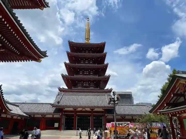 浅草寺の塔