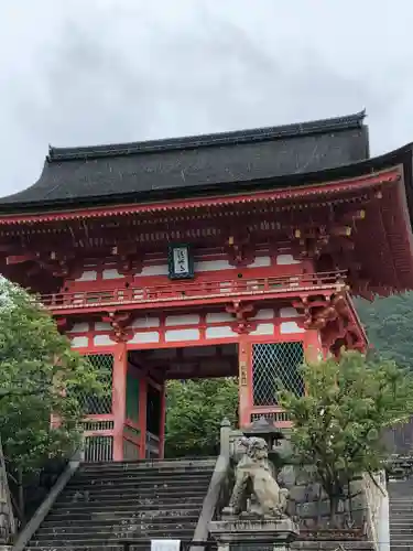 清水寺の山門