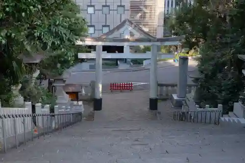 日枝神社の{uncategorized: "未分類", other: "その他", undefined: "問題あり", building: "その他建物", grave: "お墓", sacred_gate: "鳥居", guardian: "狛犬", statue: "像", buddha: "仏像", history: "歴史", nature: "自然", garden: "庭園", animal: "動物", pagoda: "塔", temizu: "手水舎", mountain_gate: "山門・神門", sanctuary: "本殿・本堂", subordinate: "末社・摂社", art: "芸術", scenery: "景色", jizo: "地蔵", ema: "絵馬", goshuin: "御朱印", omikuji: "おみくじ", items: "授与品その他", amulet: "お守り", goshuincho: "御朱印帳", eats: "食事", festival: "お祭り", votive_dance: "神楽", shichigosan: "七五三参", wedding: "結婚式", experience: "体験その他", initially: "初詣", around: "周辺", anti_infection: "感染症対策"}
