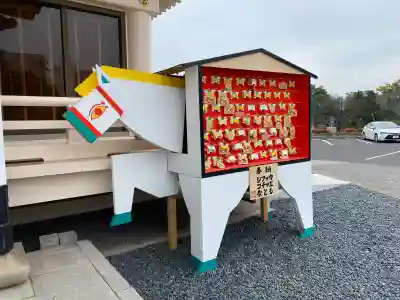 岡山神社の{uncategorized: "未分類", other: "その他", undefined: "問題あり", building: "その他建物", grave: "お墓", sacred_gate: "鳥居", guardian: "狛犬", statue: "像", buddha: "仏像", history: "歴史", nature: "自然", garden: "庭園", animal: "動物", pagoda: "塔", temizu: "手水舎", mountain_gate: "山門・神門", sanctuary: "本殿・本堂", subordinate: "末社・摂社", art: "芸術", scenery: "景色", jizo: "地蔵", ema: "絵馬", goshuin: "御朱印", omikuji: "おみくじ", items: "授与品その他", amulet: "お守り", goshuincho: "御朱印帳", eats: "食事", festival: "お祭り", votive_dance: "神楽", shichigosan: "七五三参", wedding: "結婚式", experience: "体験その他", initially: "初詣", around: "周辺", anti_infection: "感染症対策"}