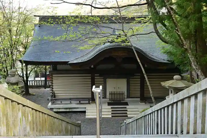 諏訪大社下社秋宮(長野県)