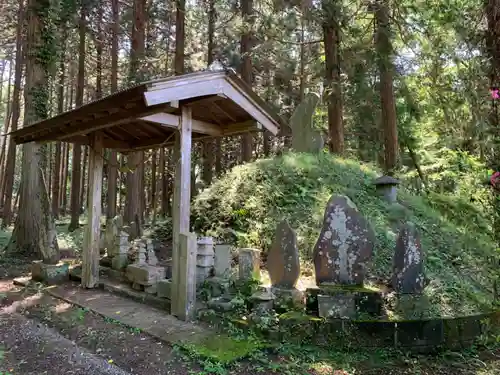 天徳山大日堂のその他建物