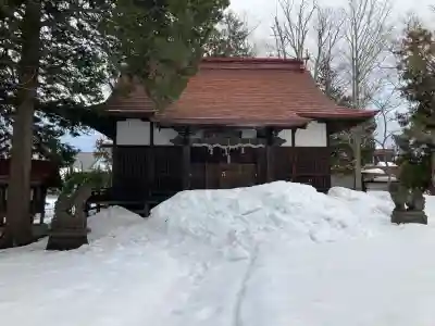 熊野宮の{uncategorized: "未分類", other: "その他", undefined: "問題あり", building: "その他建物", grave: "お墓", sacred_gate: "鳥居", guardian: "狛犬", statue: "像", buddha: "仏像", history: "歴史", nature: "自然", garden: "庭園", animal: "動物", pagoda: "塔", temizu: "手水舎", mountain_gate: "山門・神門", sanctuary: "本殿・本堂", subordinate: "末社・摂社", art: "芸術", scenery: "景色", jizo: "地蔵", ema: "絵馬", goshuin: "御朱印", omikuji: "おみくじ", items: "授与品その他", amulet: "お守り", goshuincho: "御朱印帳", eats: "食事", festival: "お祭り", votive_dance: "神楽", shichigosan: "七五三参", wedding: "結婚式", experience: "体験その他", initially: "初詣", around: "周辺", anti_infection: "感染症対策"}