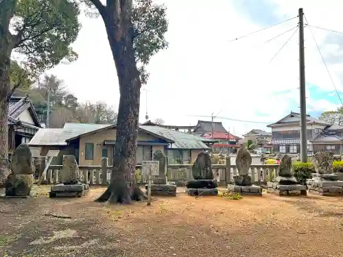 岡崎八幡宮の建物その他