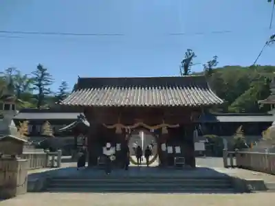 吉備津彦神社の山門・神門