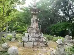 花山院菩提寺の塔